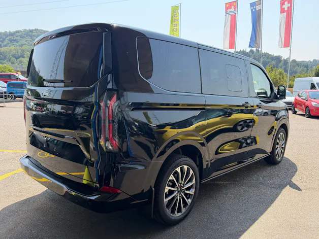 Ford Tourneo Bus 340 L1H1 PHEV Titanium X