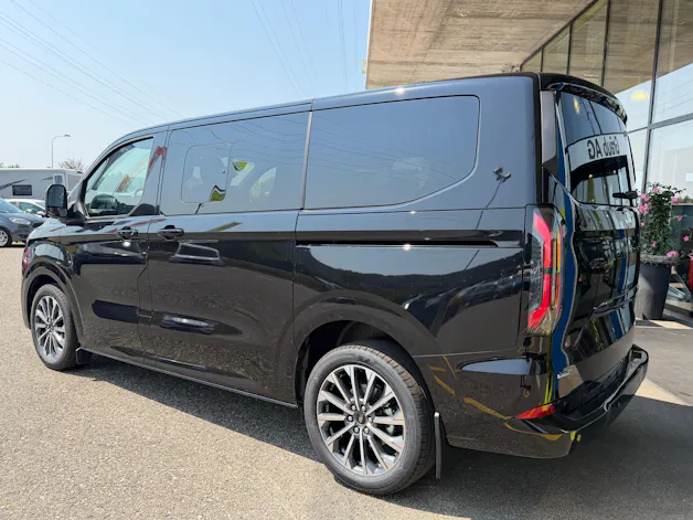 Ford Tourneo Bus 340 L1H1 PHEV Titanium X