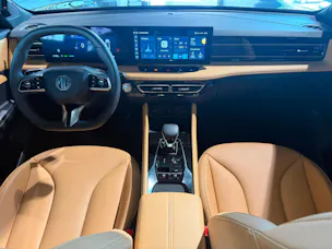 MG HS 1.5 T HEV Luxury