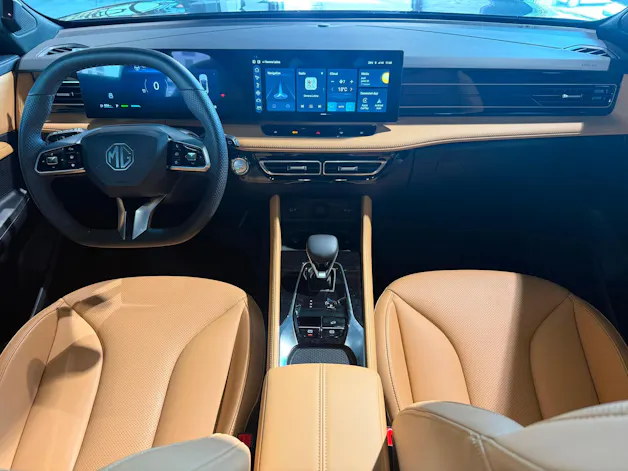 MG HS 1.5 T HEV Luxury