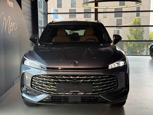 MG HS 1.5 T HEV Luxury