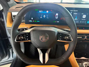MG HS 1.5 T HEV Luxury