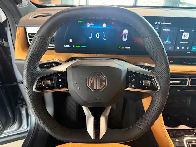 MG HS 1.5 T HEV Luxury