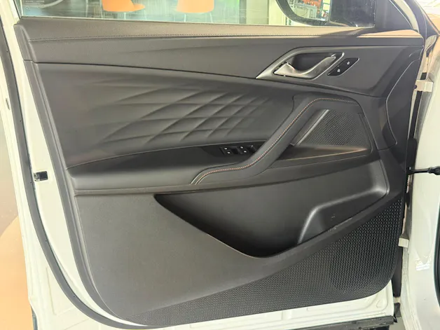 MG HS 1.5 T Comfort Automat