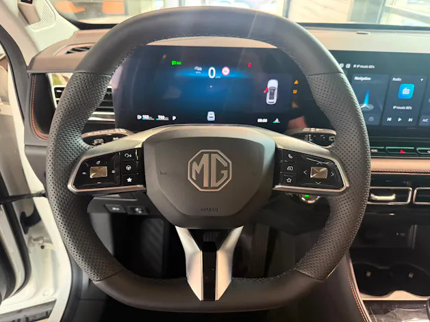 MG HS 1.5 T Comfort Automat