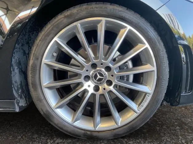 Mercedes-Benz A 200 AMG Line