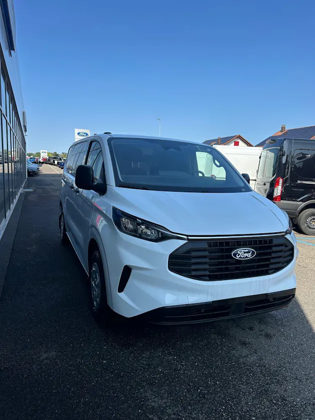 FORD Transit Custom Van 280 L1 2.0 EcoBl Trend/136CV/Aut.