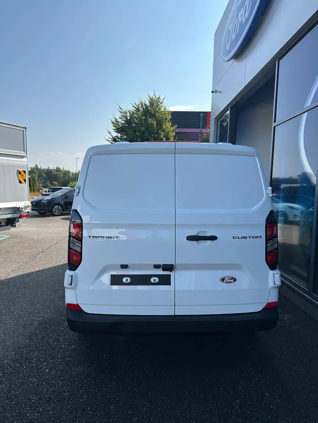 FORD Transit Custom Van 280 L1 2.0 EcoBl Trend/136CV/Aut.