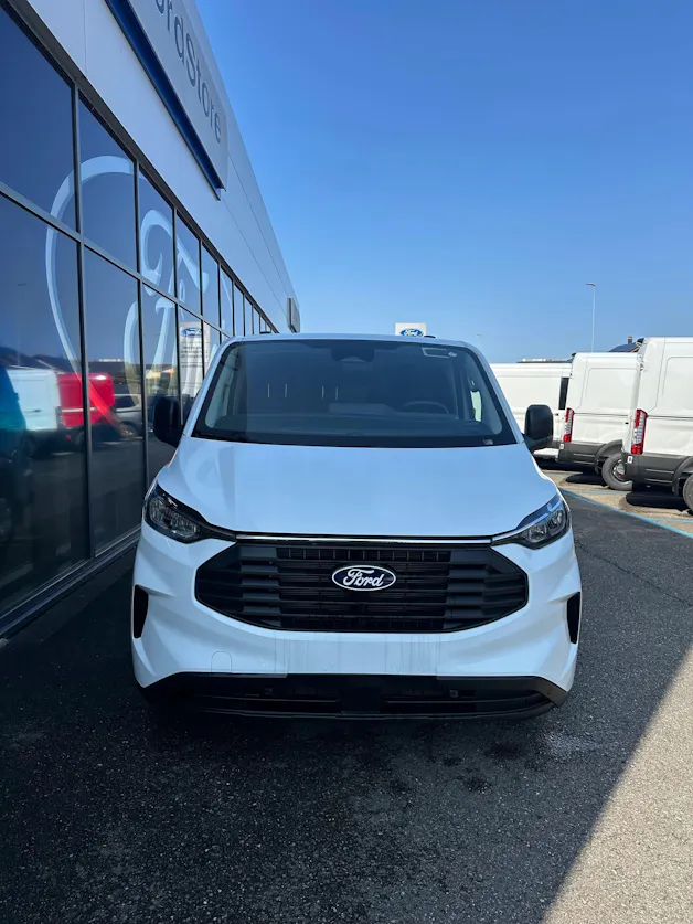 FORD Transit Custom Van 280 L1 2.0 EcoBl Trend/136CV/Aut.