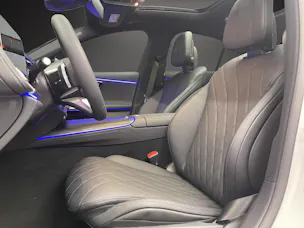 MERCEDES-BENZ E 220 d 4MATIC Limousine