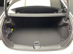 MERCEDES-BENZ E 220 d 4MATIC Limousine