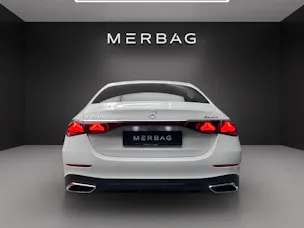 MERCEDES-BENZ E 220 d 4MATIC Limousine