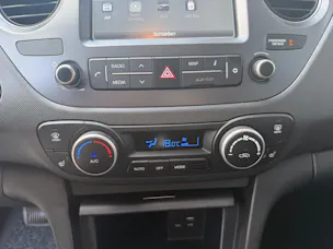 HYUNDAI i10 1.2 Vertex Automatic