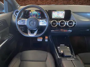 MERCEDES-BENZ GLA 200d AMG Line