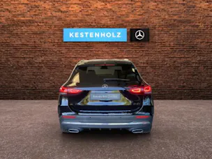 MERCEDES-BENZ GLA 200d AMG Line