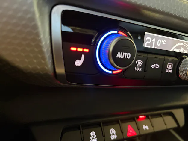 Audi A1 Sportback 30 TFSI S Line S-tronic | CH Fahrzeug | LED | Kamera | Adaptiver Tempomat | 17" |