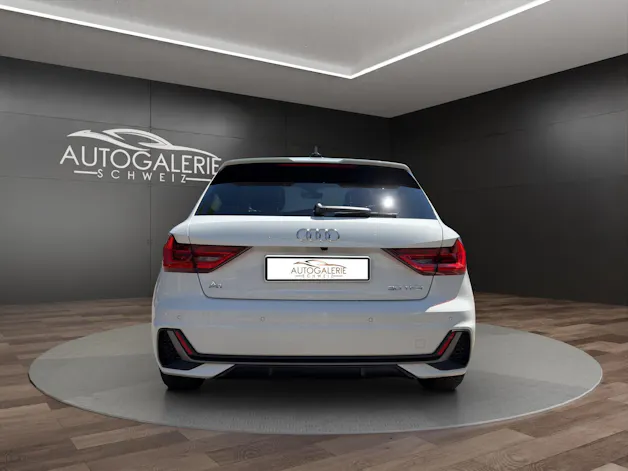 Audi A1 Sportback 30 TFSI S Line S-tronic | CH Fahrzeug | LED | Kamera | Adaptiver Tempomat | 17" |