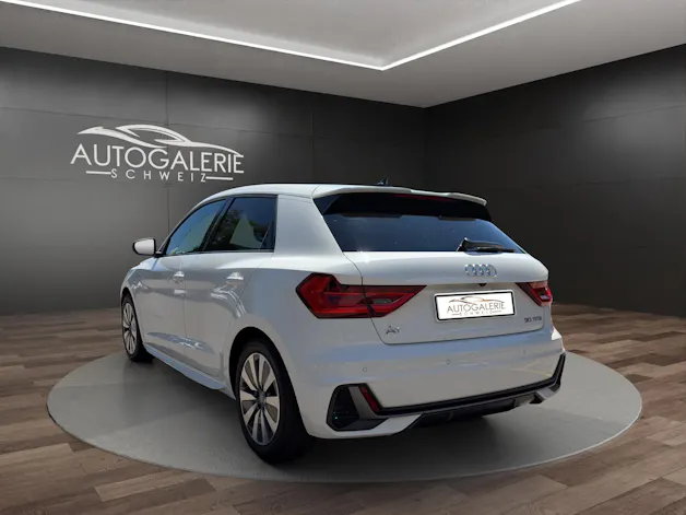 Audi A1 Sportback 30 TFSI S Line S-tronic | CH Fahrzeug | LED | Kamera | Adaptiver Tempomat | 17" |