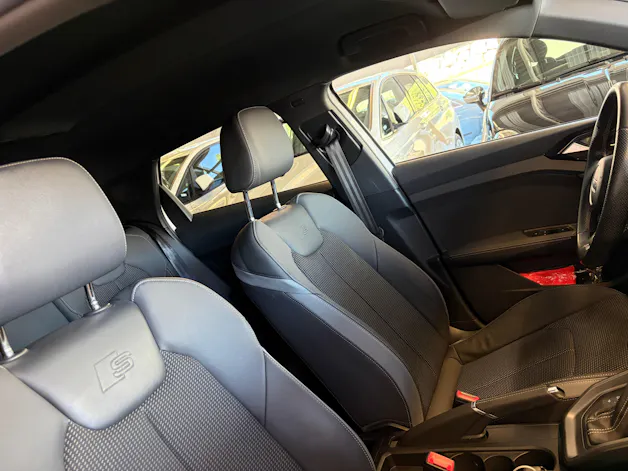 Audi A1 Sportback 30 TFSI S Line S-tronic | CH Fahrzeug | LED | Kamera | Adaptiver Tempomat | 17" |