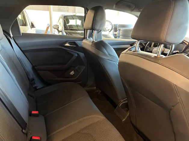 Audi A1 Sportback 30 TFSI S Line S-tronic | CH Fahrzeug | LED | Kamera | Adaptiver Tempomat | 17" |