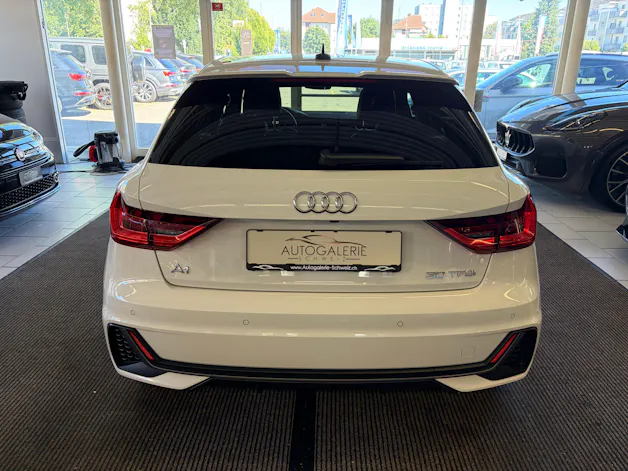 Audi A1 Sportback 30 TFSI S Line S-tronic | CH Fahrzeug | LED | Kamera | Adaptiver Tempomat | 17" |