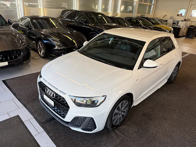 Audi A1 Sportback 30 TFSI S Line S-tronic | CH Fahrzeug | LED | Kamera | Adaptiver Tempomat | 17" |