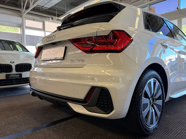 Audi A1 Sportback 30 TFSI S Line S-tronic | CH Fahrzeug | LED | Kamera | Adaptiver Tempomat | 17" |