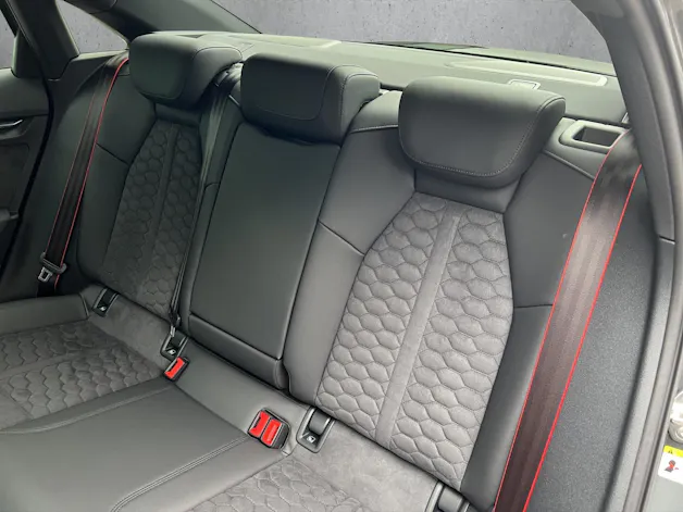 Audi RS3 Limousine 2.5 TSI quattro S-tronic