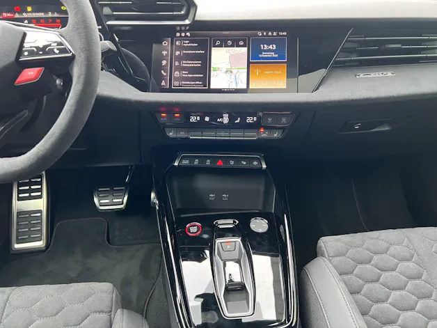 Audi RS3 Limousine 2.5 TSI quattro S-tronic