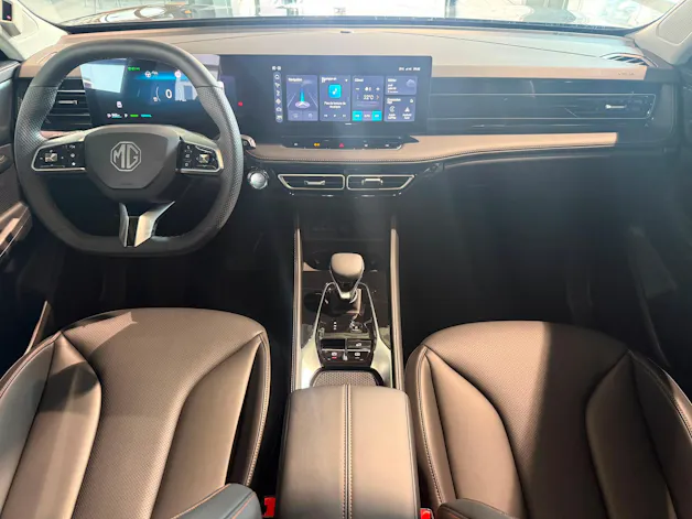 MG HS 1.5 T HEV Luxury