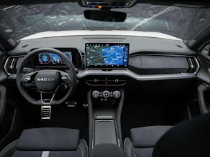 SKODA Kodiaq 2.0 TDI Sportline 4x4 *Matrix LED*Anhängerkupplung*