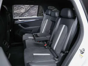 SKODA Kodiaq 2.0 TDI Sportline 4x4 *Matrix LED*Anhängerkupplung*