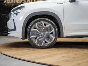 SKODA Kodiaq 2.0 TDI Sportline 4x4 *Matrix LED*Anhängerkupplung*