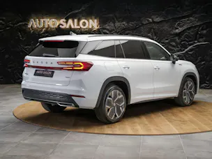 SKODA Kodiaq 2.0 TDI Sportline 4x4 *Matrix LED*Anhängerkupplung*