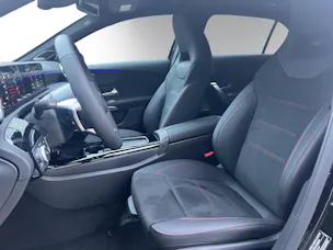 MERCEDES-BENZ A 220 4Matic 8G-DCT