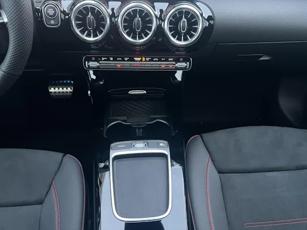 Mercedes-Benz A 220 4Matic 8G-DCT