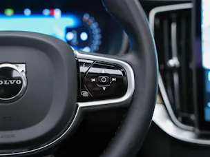Volvo XC90 B5 AWD Plus Bright Geartronic *Facelift*7 Sitze*Panorama*