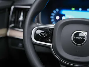 Volvo XC90 B5 AWD Plus Bright Geartronic *Facelift*7 Sitze*Panorama*