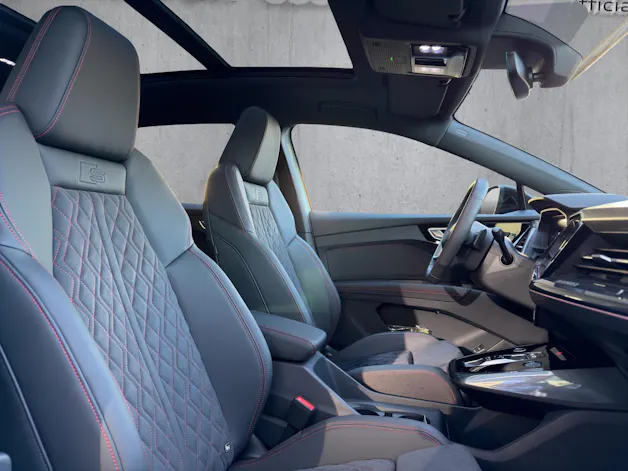Audi Q4 e-tron 45 Edition Swiss Ski quattro