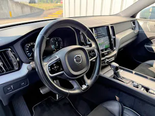 VOLVO XC60 D4 AWD R-Design Geartronic