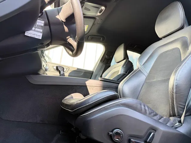 Volvo XC60 D4 AWD R-Design Geartronic