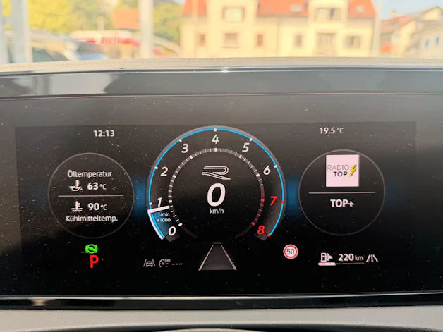 VW Tiguan 2.0 TSI DSG 4MOTION R-LINE *** PANORAMAGLASDACH & 360 GRAD KAMERA ***