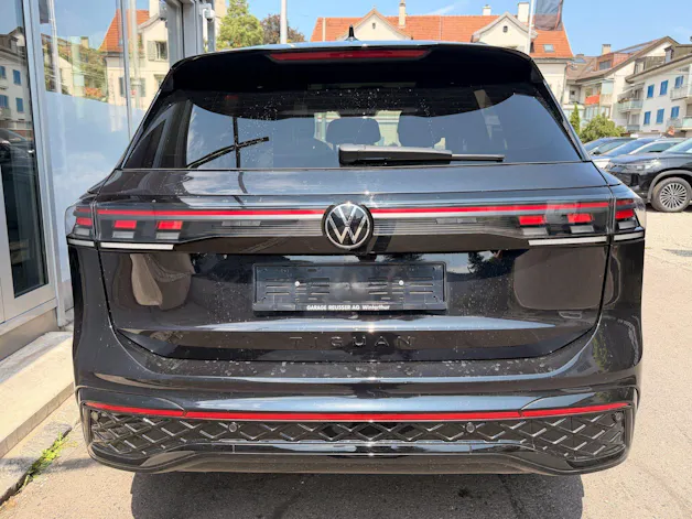 VW Tiguan 2.0 TSI DSG 4MOTION R-LINE *** PANORAMAGLASDACH & 360 GRAD KAMERA ***