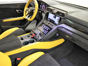 Lamborghini Urus E-Gear