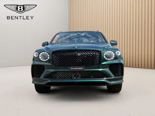 Bentley Bentayga Speed V8 650 PS MY 2027/ 1.9% Leasing möglich.