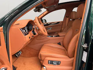 Bentley Bentayga Speed V8 650 PS MY 2027/ 1.9% Leasing möglich.