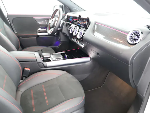 Mercedes-Benz GLA 200 AMG Line