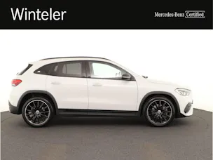 MERCEDES-BENZ GLA 200 AMG Line
