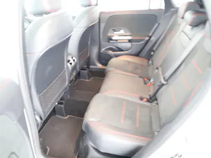 MERCEDES-BENZ GLA 200 AMG Line