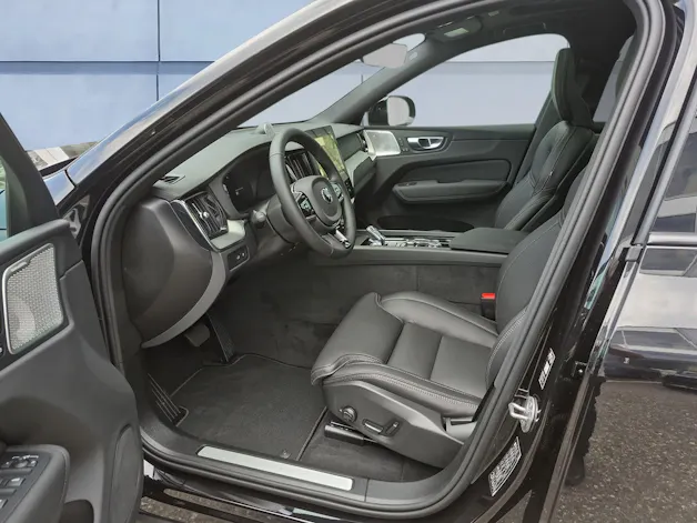 Volvo XC60 2.0 T6 TE Black Edition eAWD